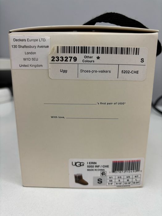 Ghete noi  in cutie UGG bebelusi marimea S - 12 luni