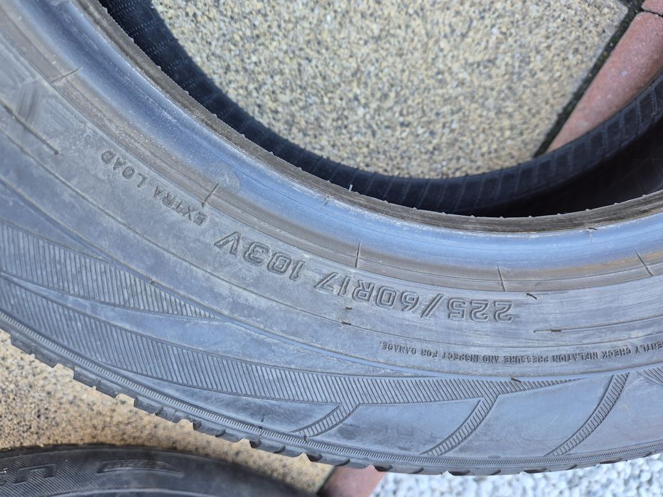 Vând cauciucuri 225/60/17 M+S set complet imp Germania