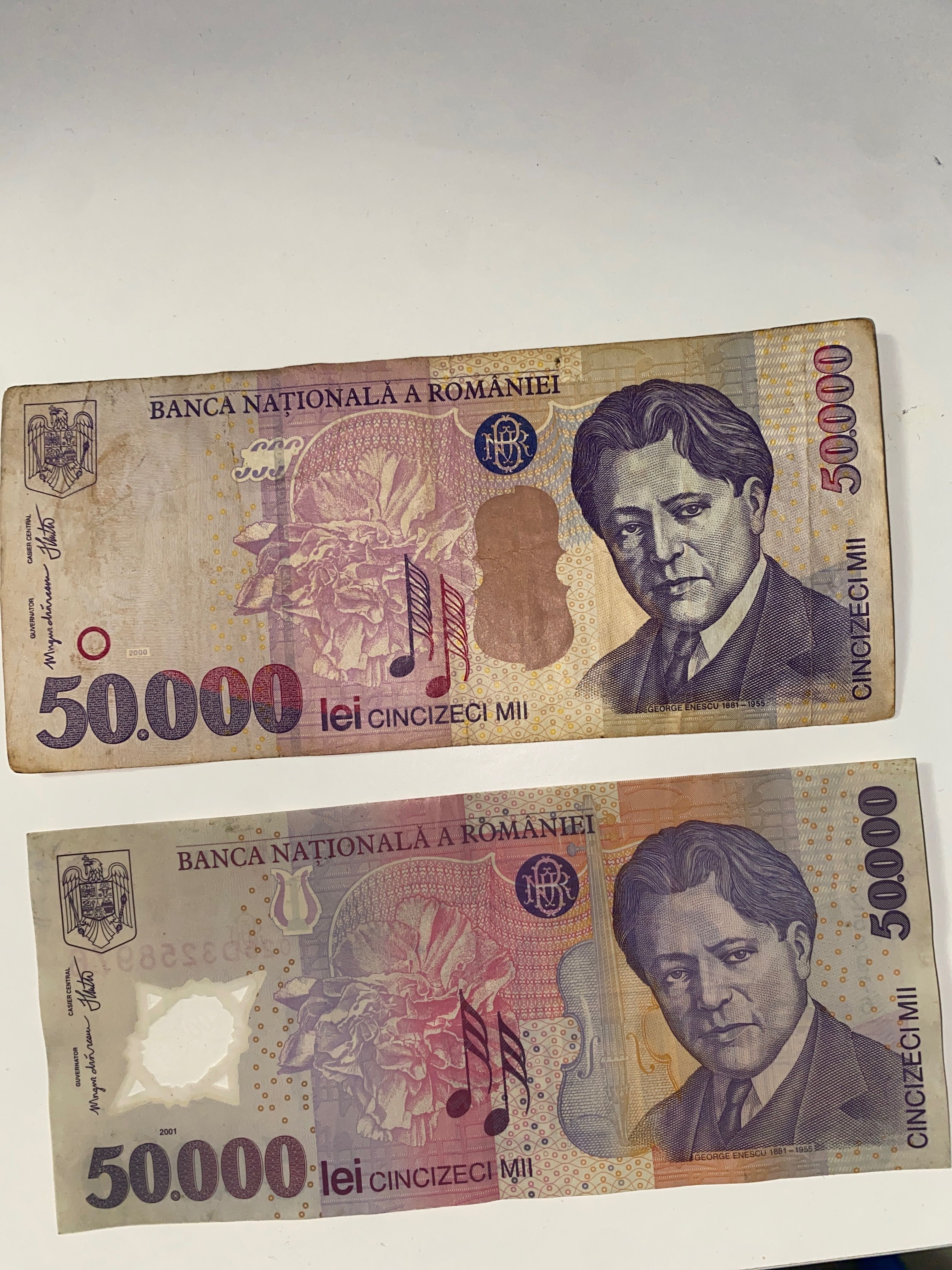 Vând bancnote de 50.000 lei vechi