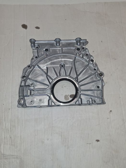 Capac motor 1.5 benzina B38A15P BMW/ cod-8632012 / an-2020-2025 OEM