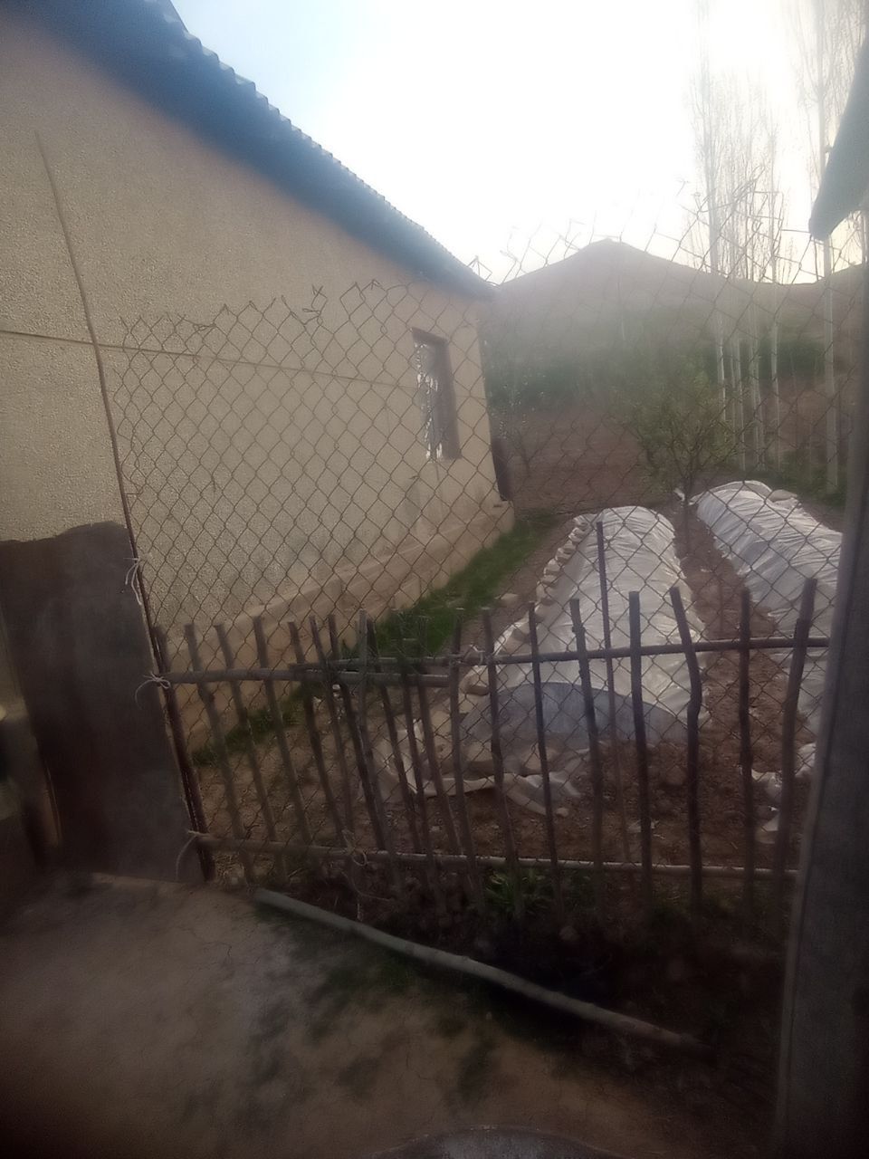 Ер ва уй срочно сотилади