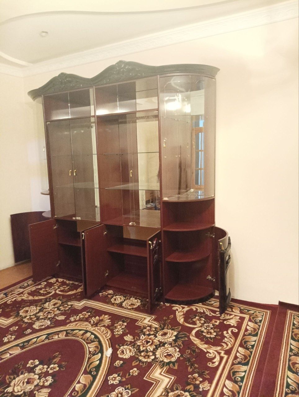 Хорошая качественная стенка продам