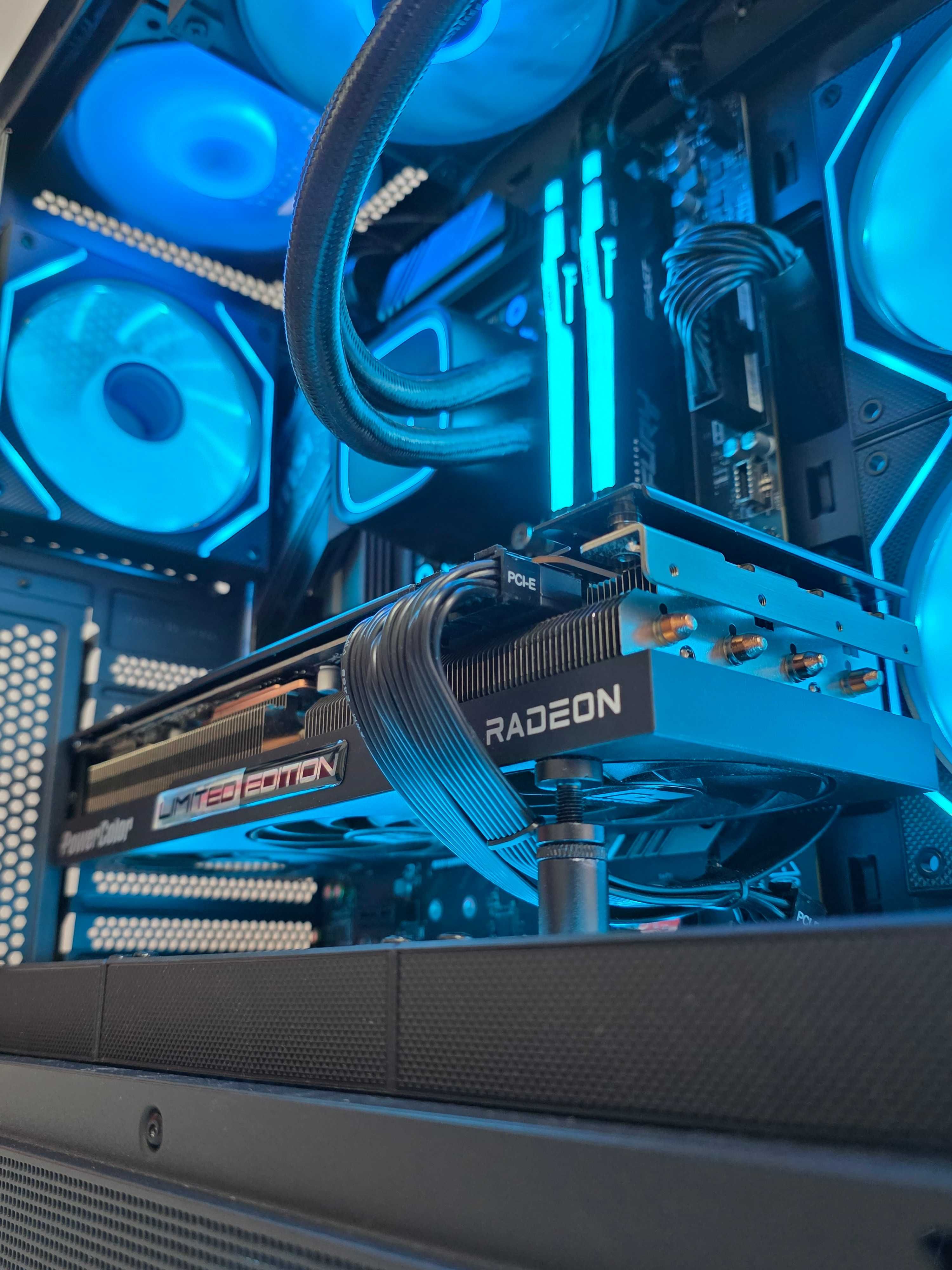 PC Gaming Ryzen 7 7800X3D RX 7800 XT 32GB RAM 1TB SSD