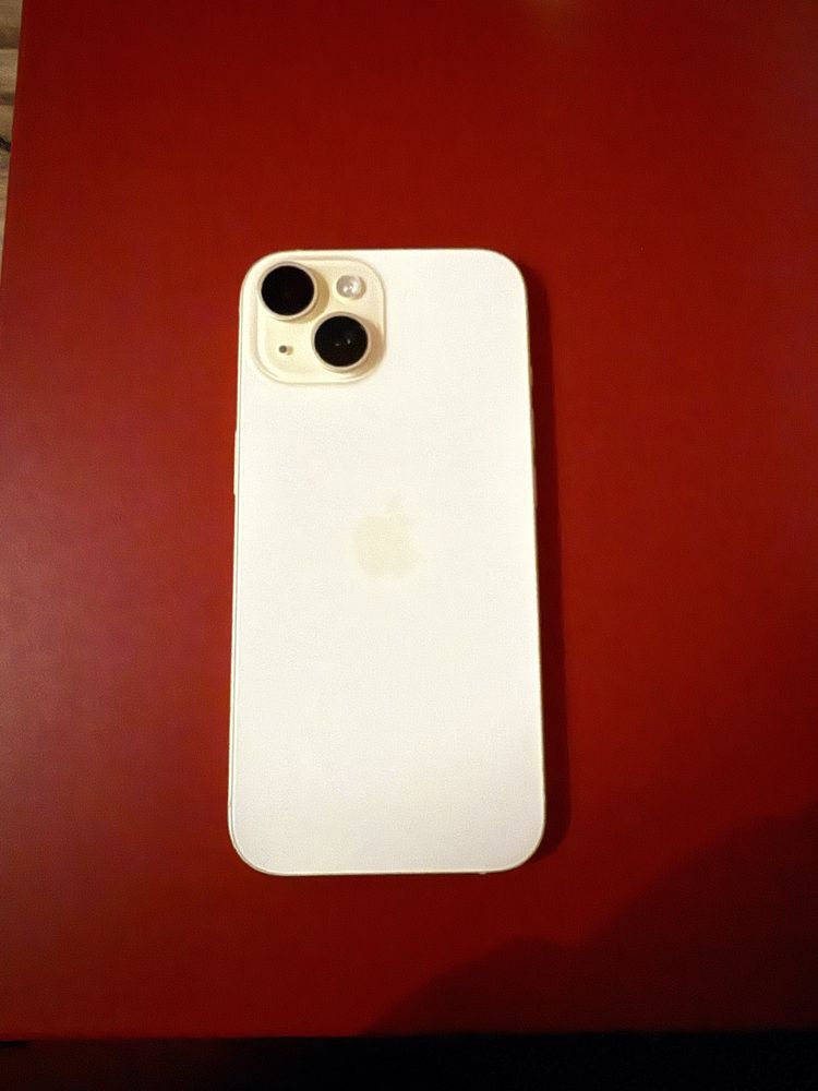 Iphone 15 yellow