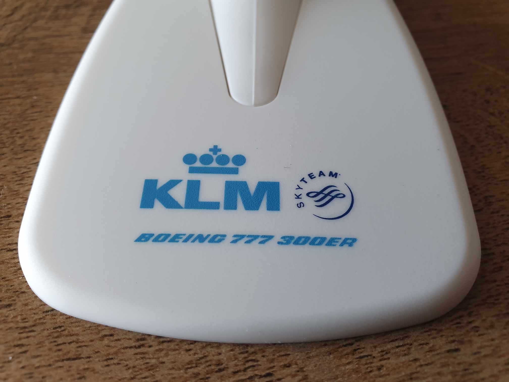 Macheta avion KLM Boeing 777-300ER | Perfect pt cadou