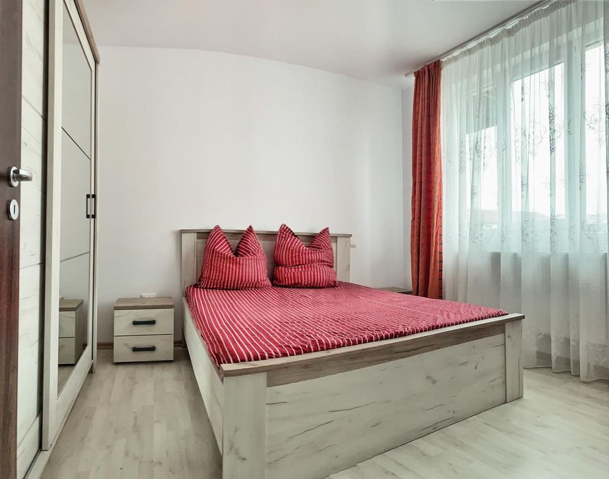 Apartament 3 camere, Subcetate