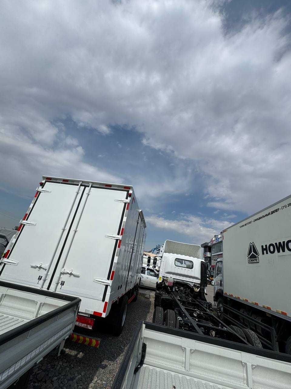 Faw furgon yuk mashina Qulay Arzon narxlarda China Motorsdan