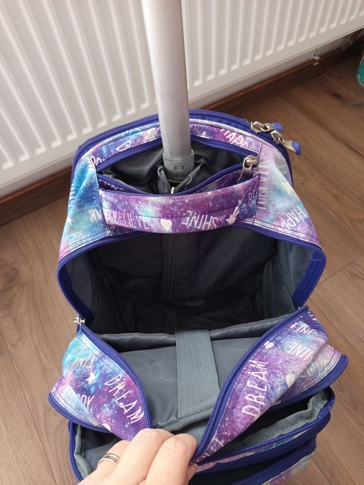 Ghiozdan troler pentru scoala