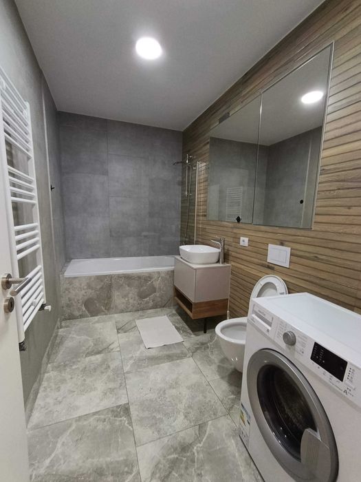 Studio zona Coresi, mobilat/utilat, parcare, etaj 8/8. Particular