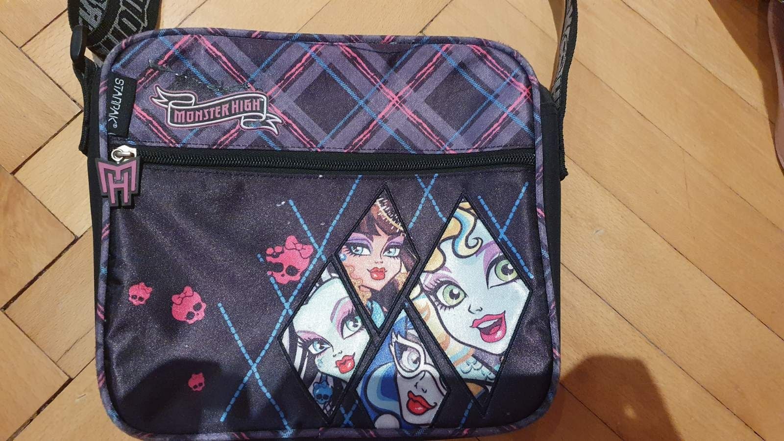 Чанта през рамо Monster High