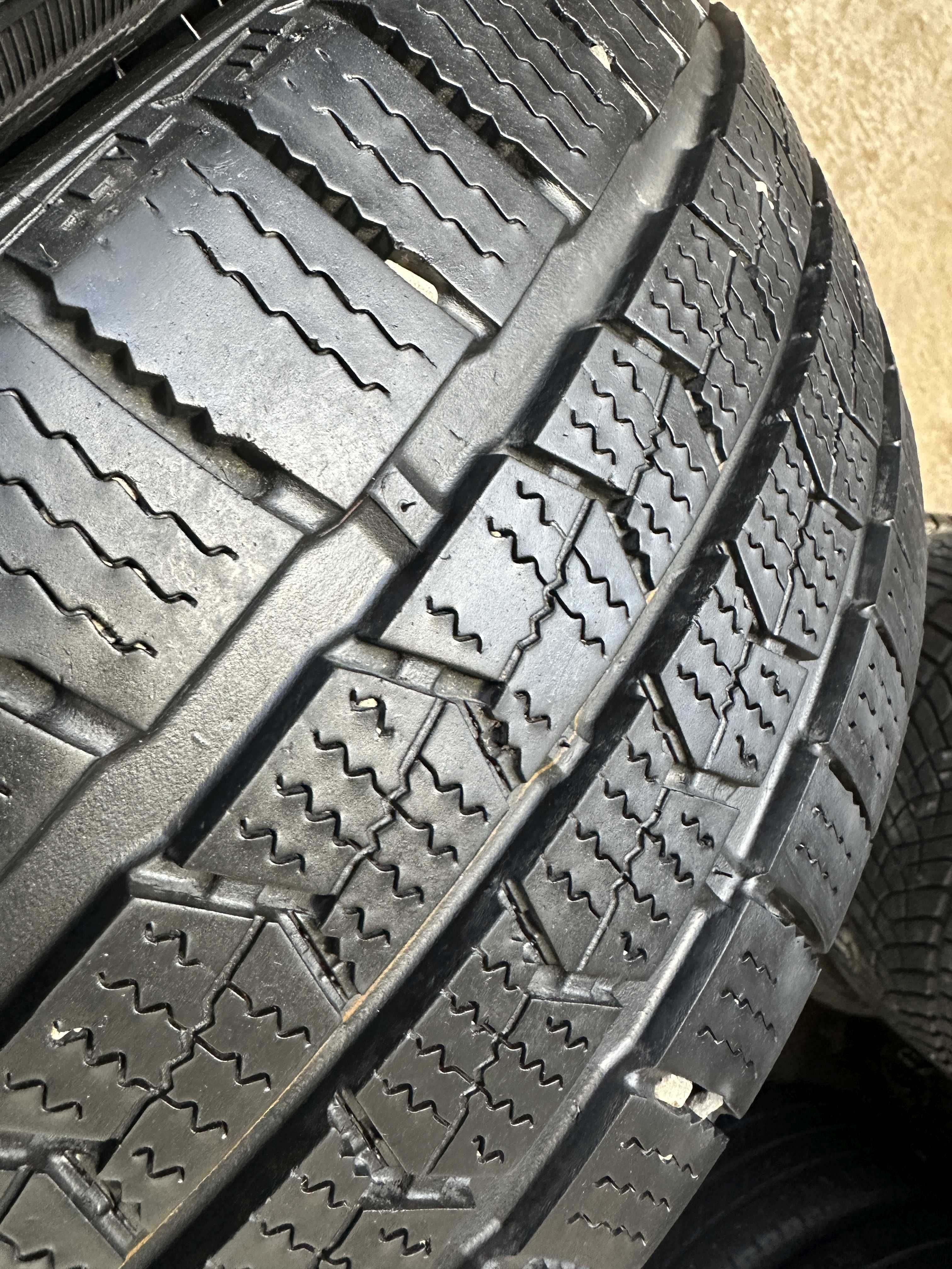 SET 2 Anvelope Iarna 215/60 R16C NEXEN WinGuard WT1 103/101T