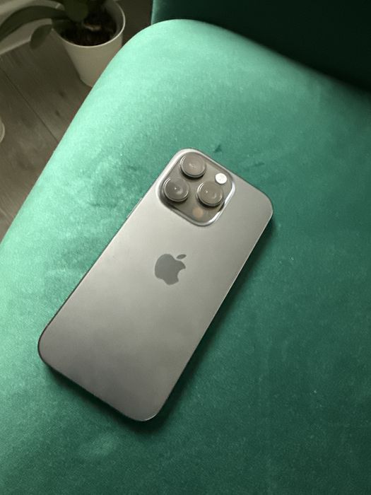 Vand iphone 16 pro 256GB