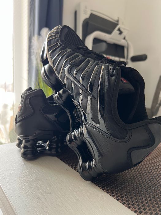 Обувки Nike shox