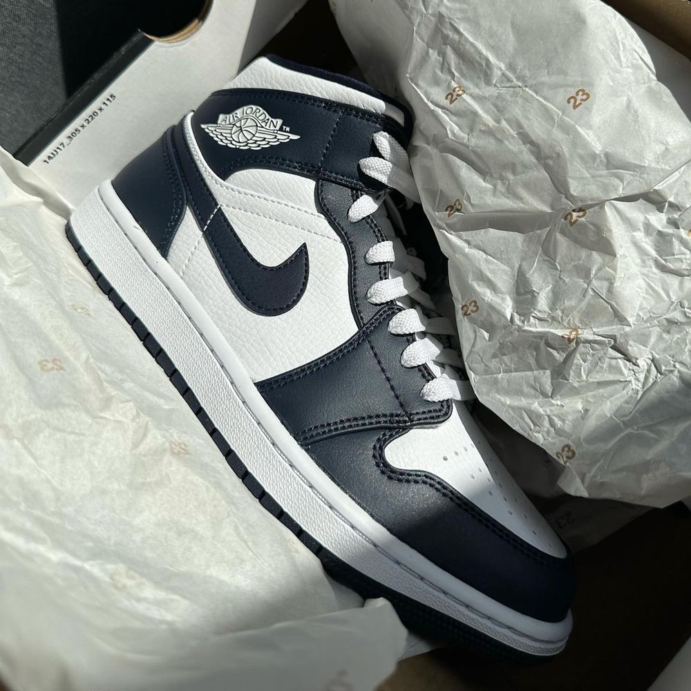 Air Jordan 1 Mid Obsidian 40;42;44