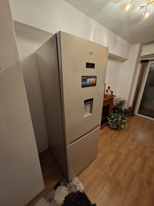 Combina frigorifica Beko 510 l, NeoFrost, Ultimul preț 1500 lei