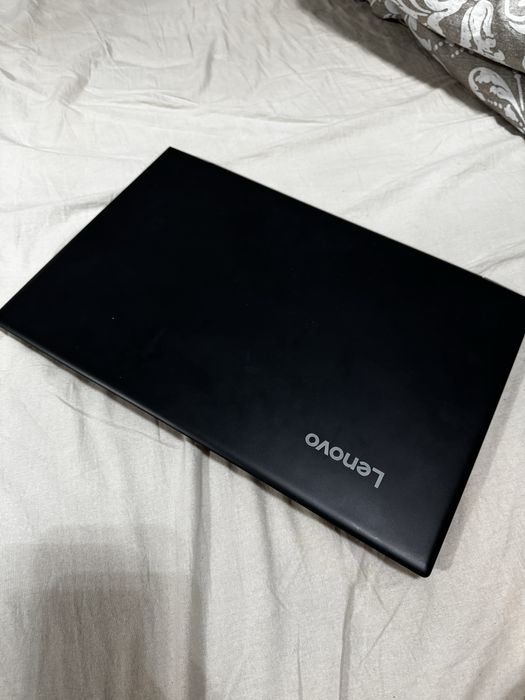 Laptop Lenovo 80T3
