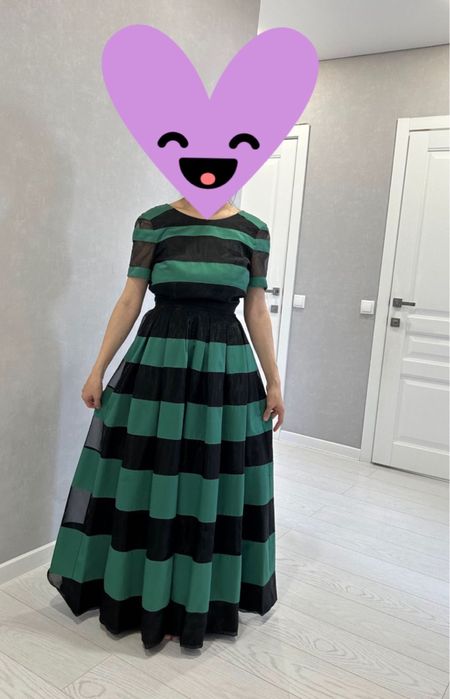 Платье в дорогем состоянии 40-42 размер