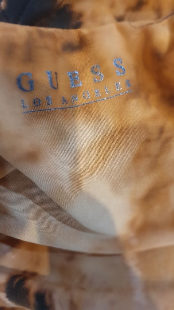 Tricoy Guess +pantaloni Bershka