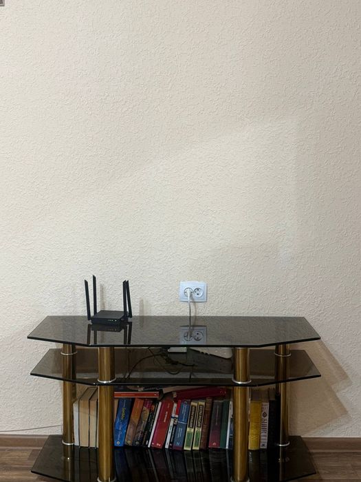 Продам подставку под телевизор