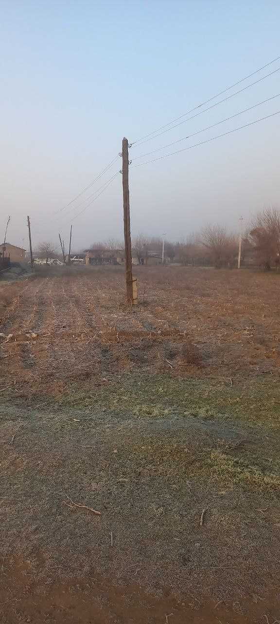 Уй сотилади 80 соток