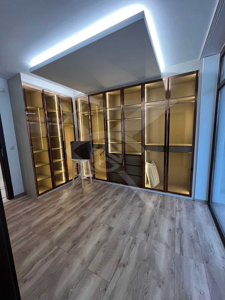 Продава се Тристаен апартамент в Варна, Трошево - 125 кв.м за 2400 €/кв.м - Снимка #3