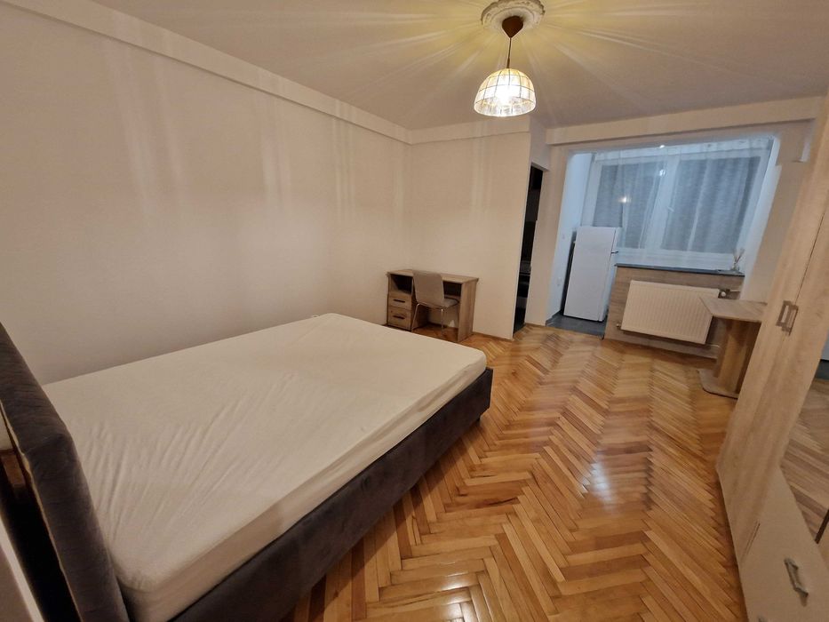 Garsoniera Manastur, zona Parang