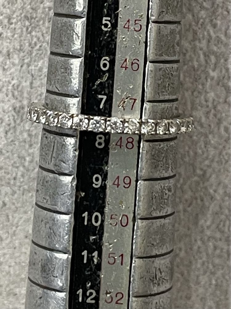 Inel(verigheta) de aur alb 18k cu 17 diamante 0,3 ct