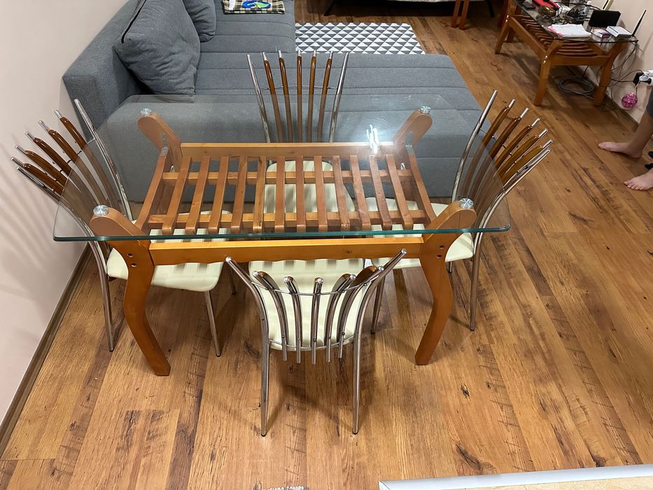 Маса за хранене с 4 стола МАСИВ