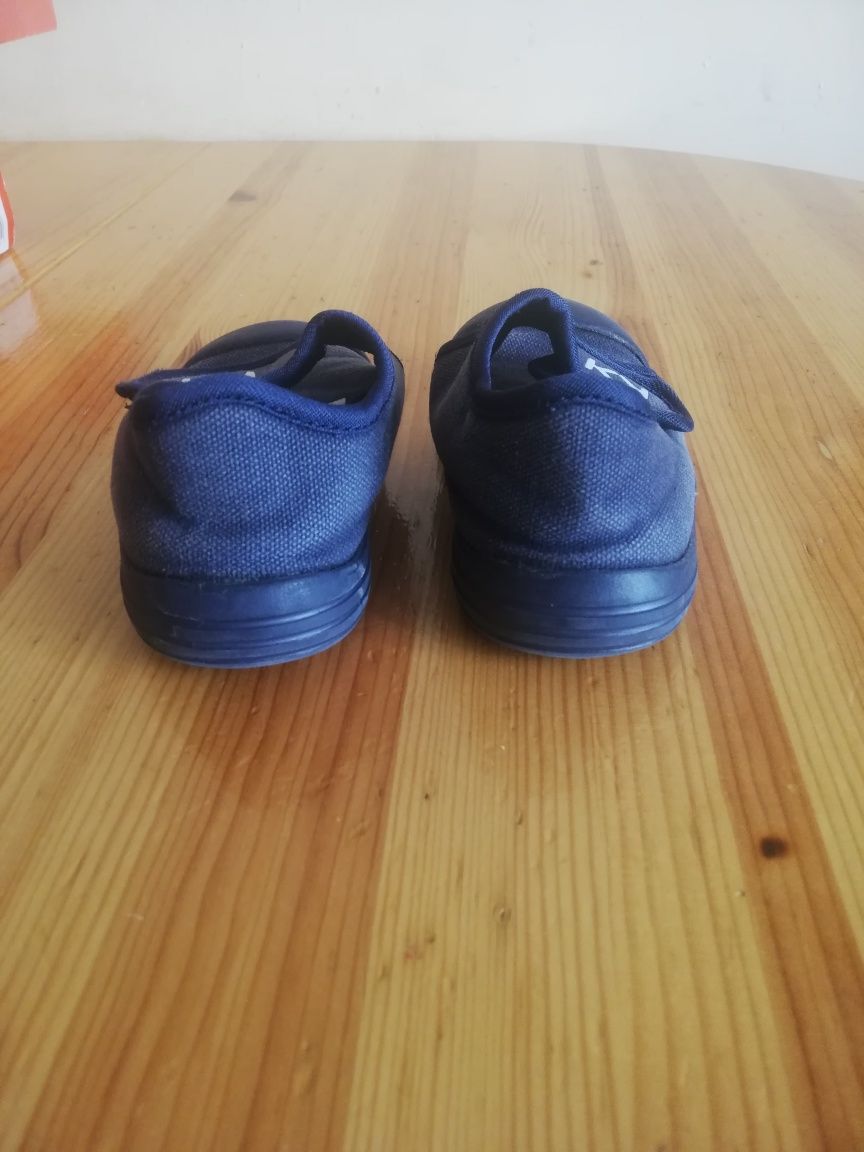 Детски обувки, размер 24