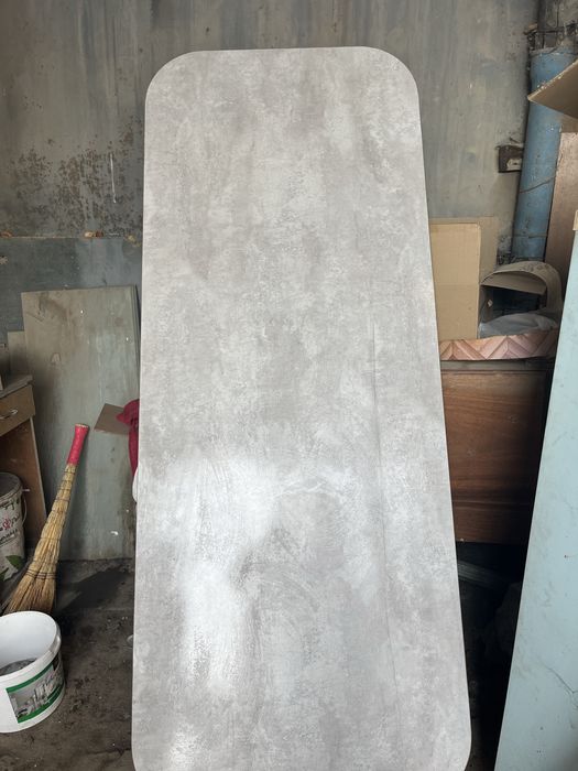 Кухоный столы состояние хорошиее.