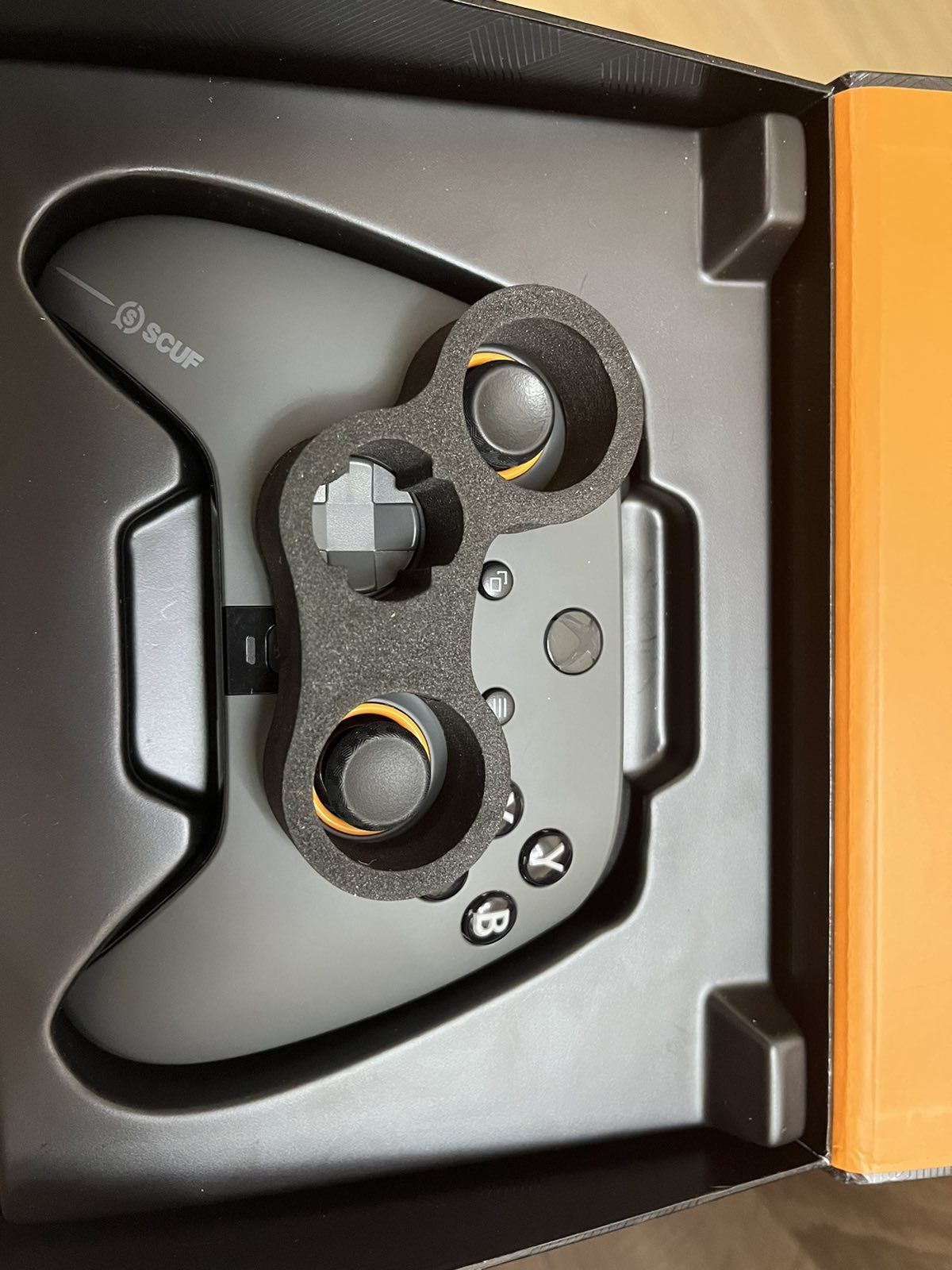 Безжичен контролер SCUF Instinct Pro Grey за Xbox