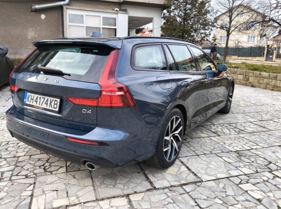 Volvo V60 D4 2018г.