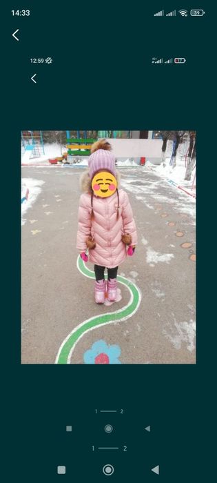 Продам куртку зимнюю на девочку