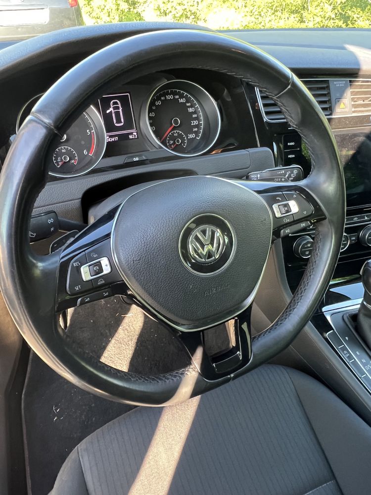 Vând vw golf 1.6d. 2018