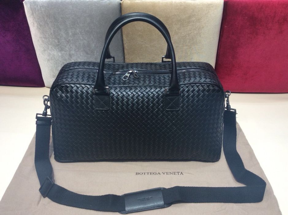 Geanta Bottega veneta 100% piele/ideală pt voiaj/sala/calitate superio