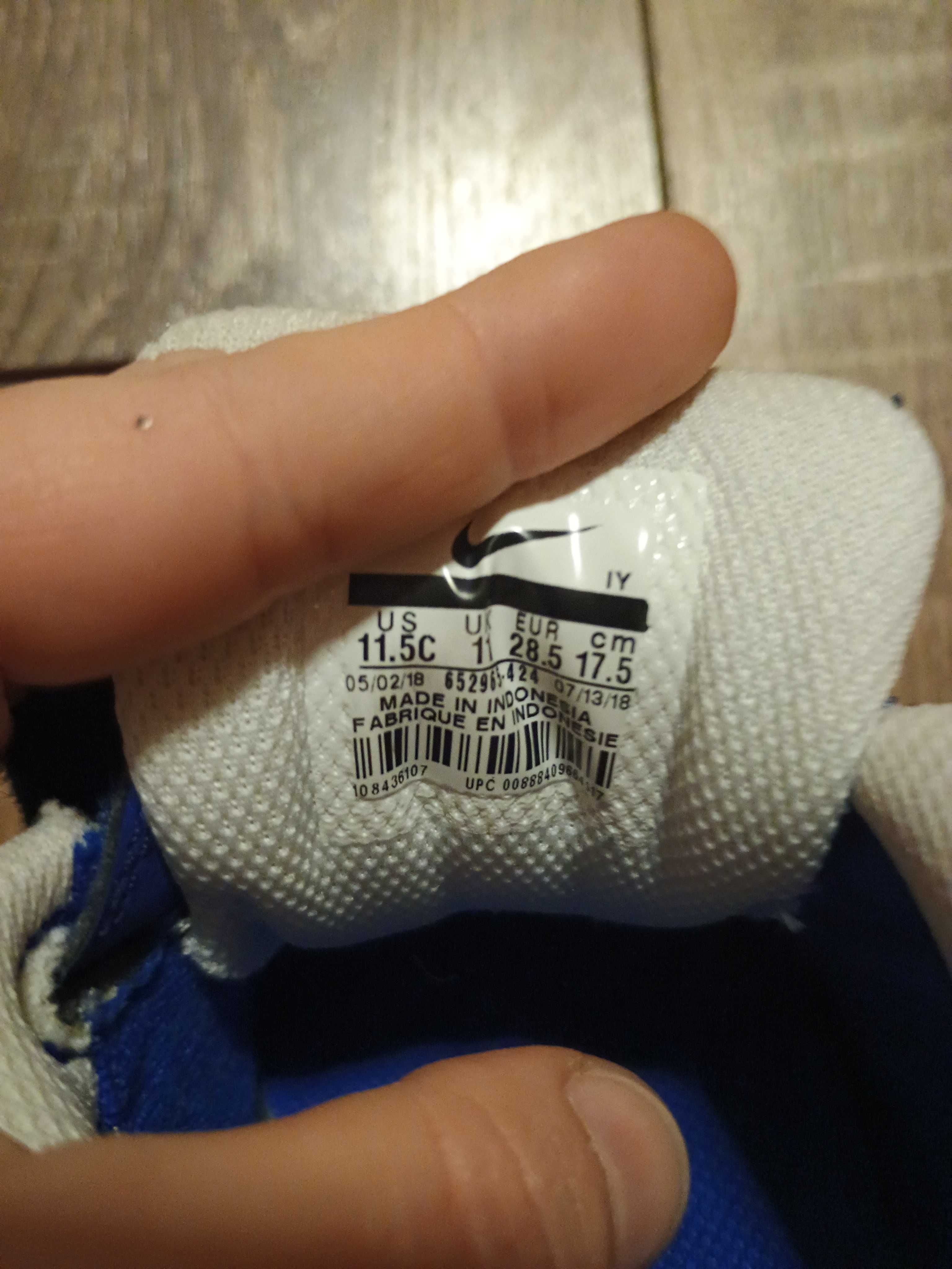 Nike ,măr.28.5 -17.5cm interior