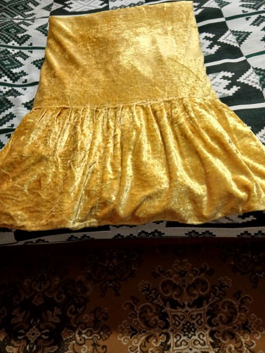 Продам покрывало на кровать.