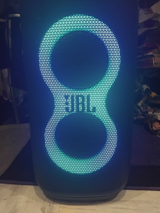 Vând boxa jbl partybox 120