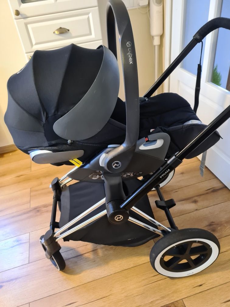 Carucior Cybex Priam Platinum Lux cu scoica Cloud Z