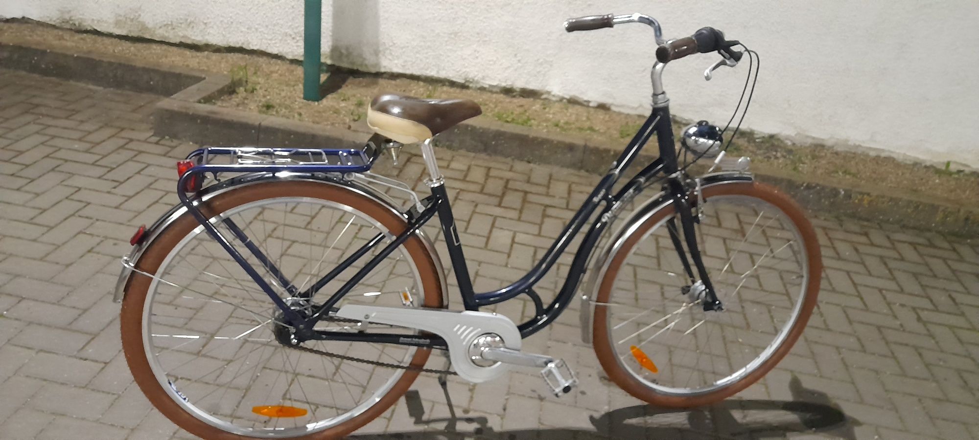 Vînd bicicleta de damă DIAMANT