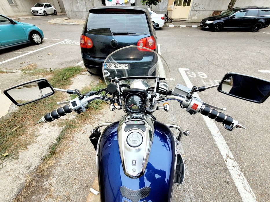 Suzuki Intruder M800