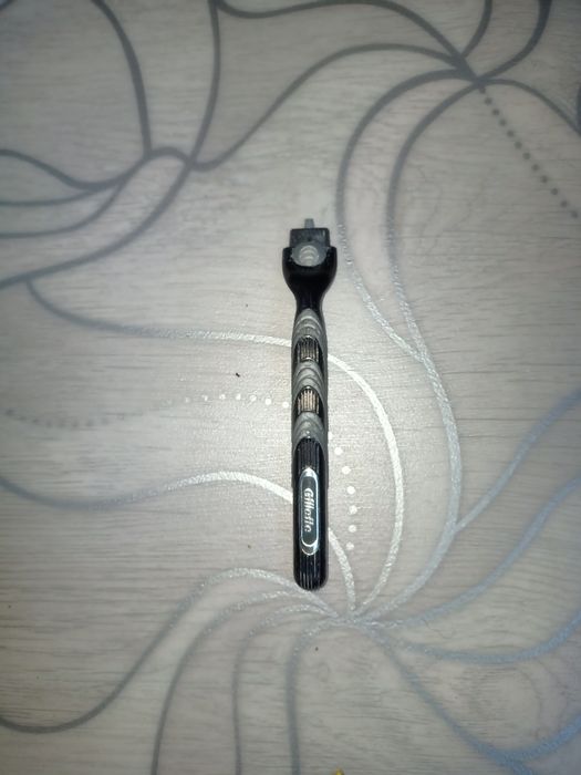 Бритвенный станок Gillette Mach 3 Turbo