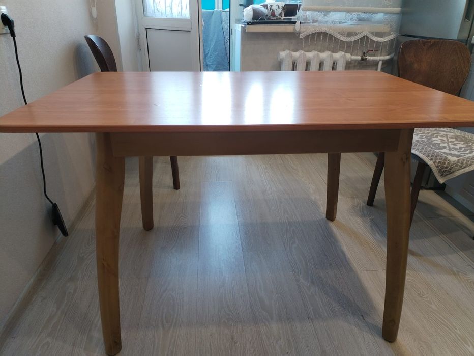 Продам Стол кухонный