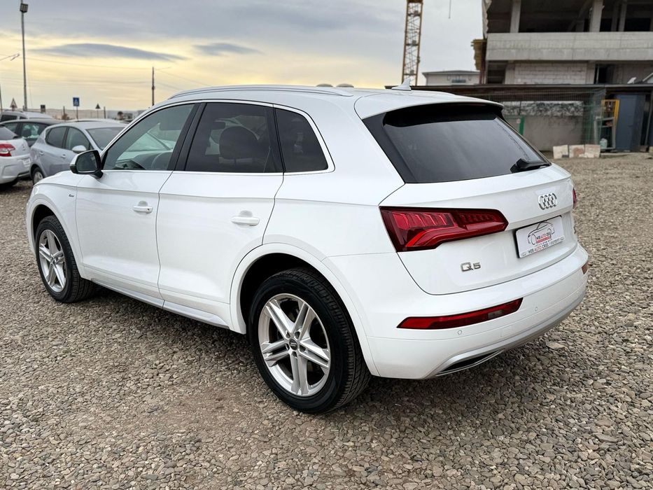 Audi Q5 S-line Quattro  2018 Motor 2.0 diesel 190cp Cutie Automata