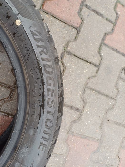 Anvelope de iarna Bridgestone 225/50/17