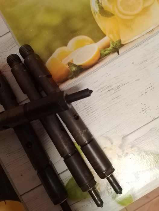 Vând injectoare Land Rover Discovery 1