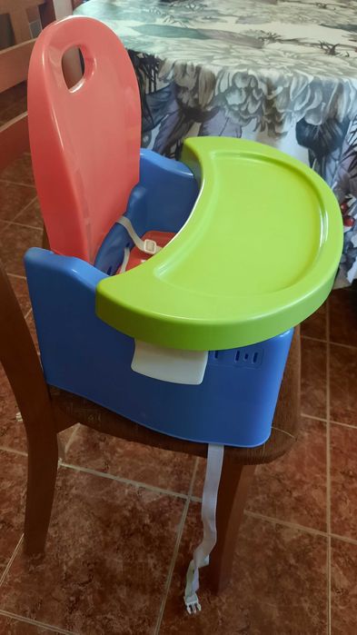 Бебешко столче за хранене и игра