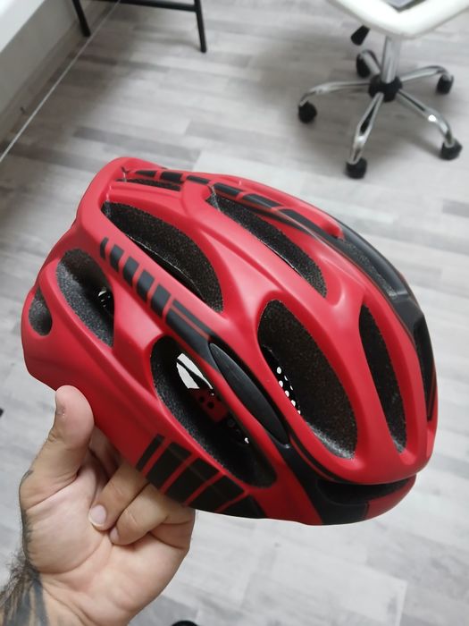 Продам два велошлема