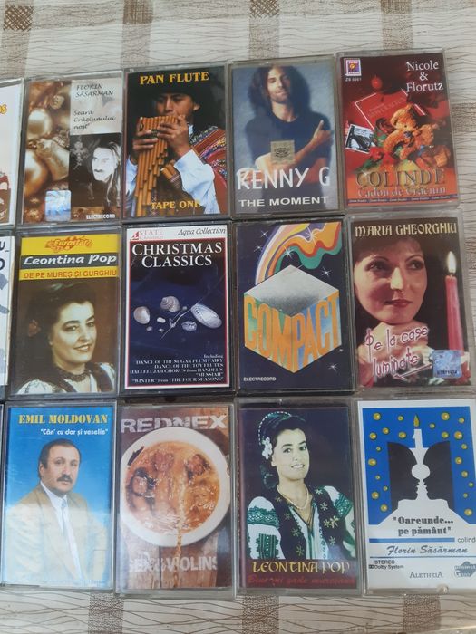 Vand casetofon cu radio,cd,si casete audio in Turda