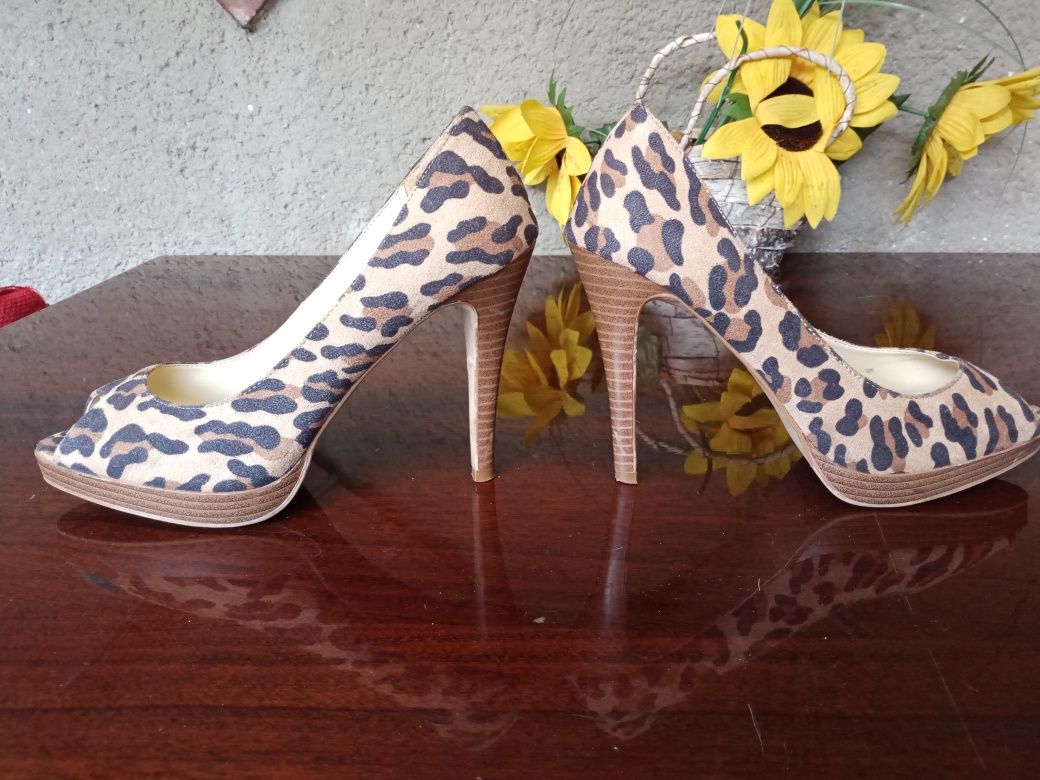 Pantofi cu toc, leopard, mărime 40